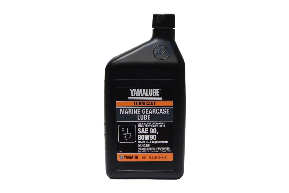 Масла в редуктор yamaha. Масло трансмиссионное Yamalube Gear Oil SAE 90 gl-4. Трансмиссионное масло для лодочного мотора Ямаха 4т. Yamalube 2t для лодочных моторов. Масло для лодочного мотора 4т Ямаха.