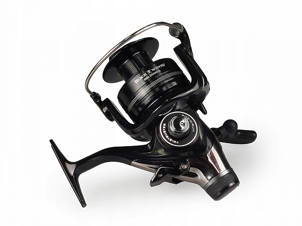 Купить Катушка безынерционная Daiwa Black Widow BR 5000A по выгодной ...