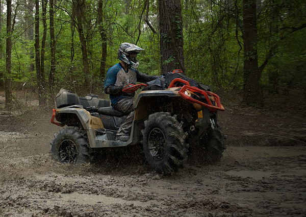 Квадроцикл can am outlander