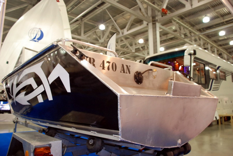 Купить Моторная лодка WR 470 AN (стандарт) с тентом по выгодной цене ...